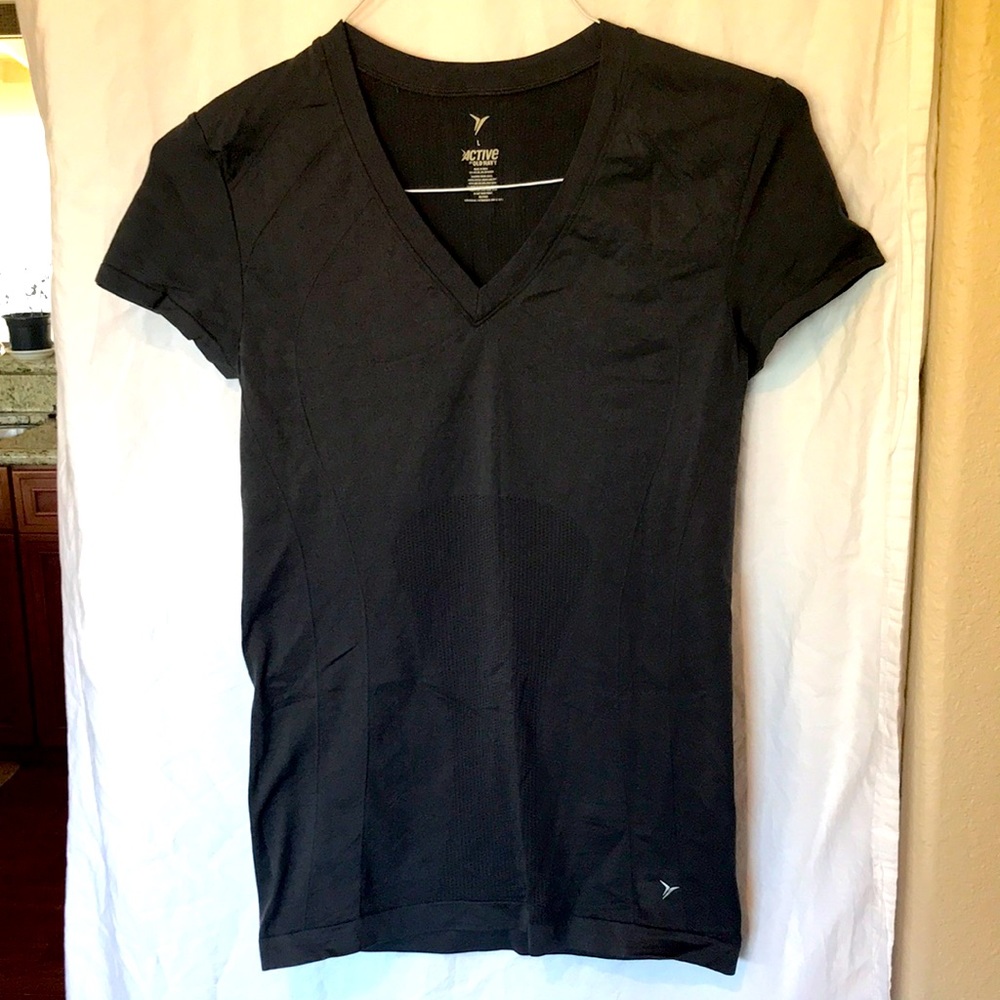 Women’s Old Navy Work out top